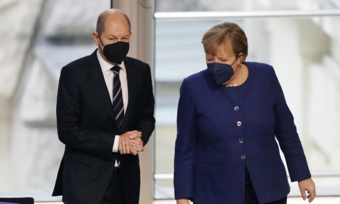 Germany-Merkel-and-Scholz-700×420
